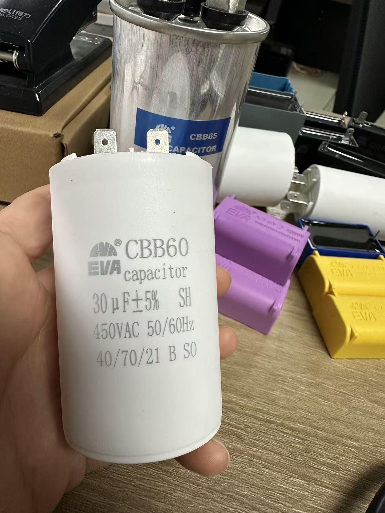 CBB60 motor run capacitor for ceiling fan application, 450VAC stable performance