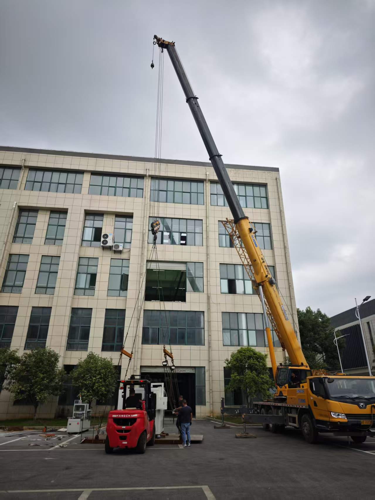 EVA Electronics Expands Production Capacity with New Film Winding Machines and Metal Spraying Equipment